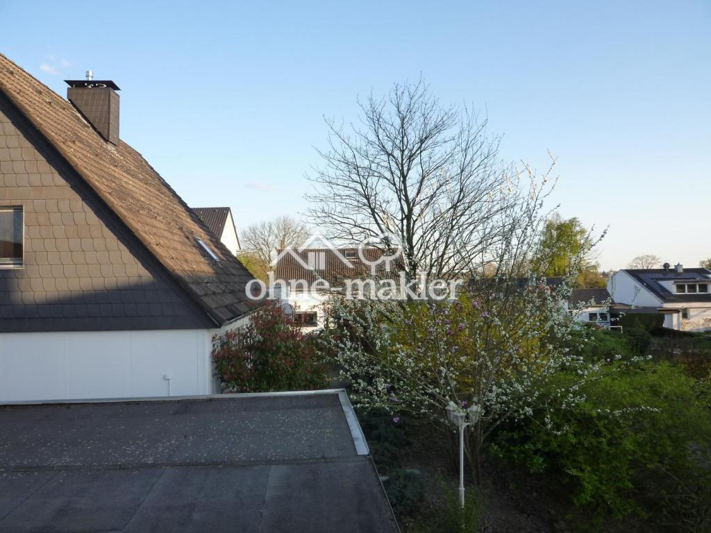 Blick von Garage zum Priesters