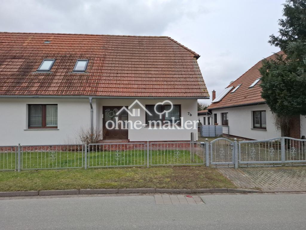 Strassenansicht Haus