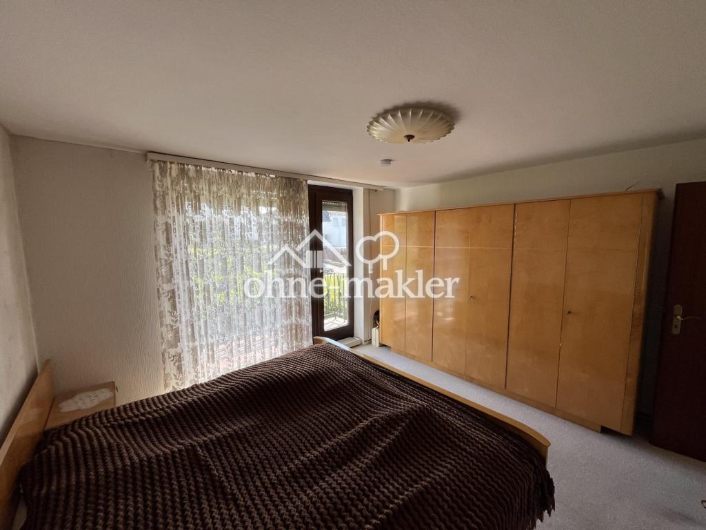 Elternschlafzimmer mit Balkon