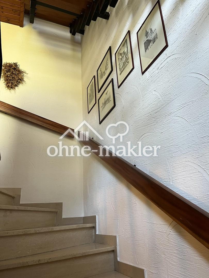 Treppe zum Erdgeschoss