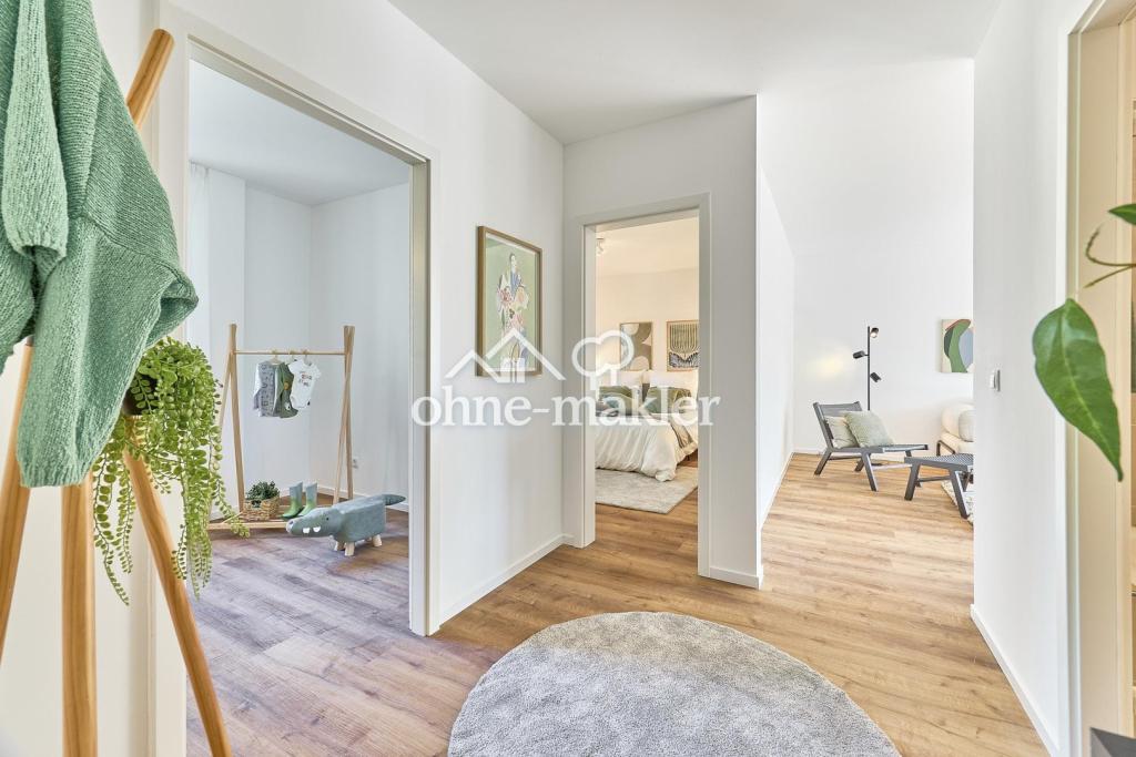 Flur mit Blick zum Wohnzimmer