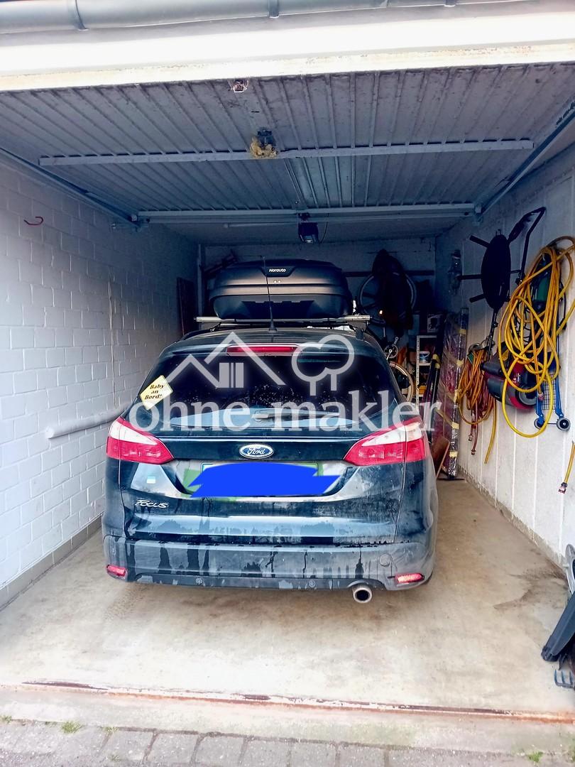 Garage:Auto+Gartengeräte
