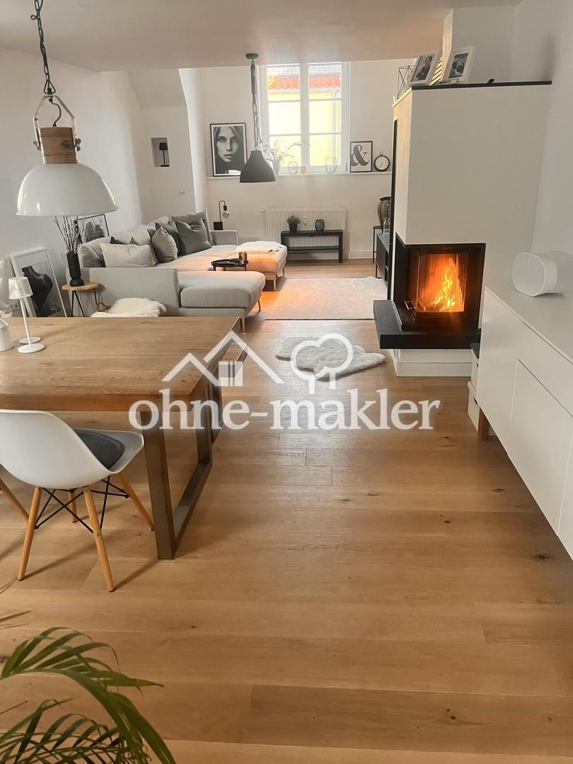 Blick ins Wohnzimmer