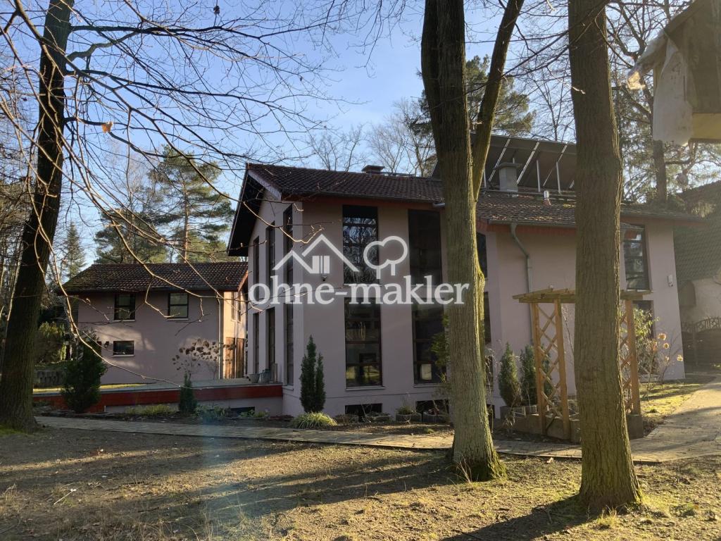 Rückseite vom Garten aus 