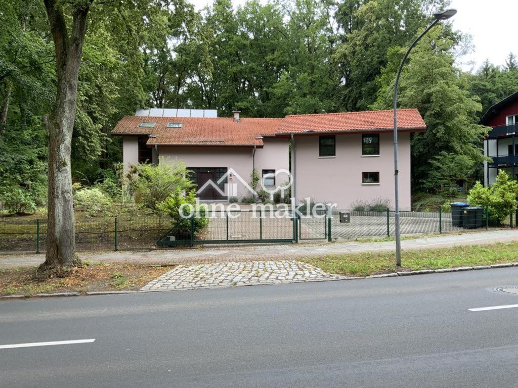 Anwesen Straßenseite