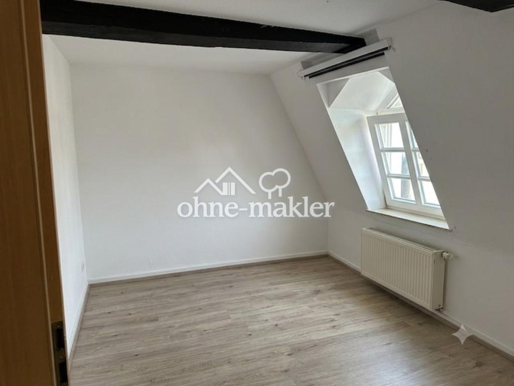 Charmante 3-Zimmer-Wohnung im denkmalgeschützten Fachwerkhaus (ca. 1800) zu vermieten - Photo 1