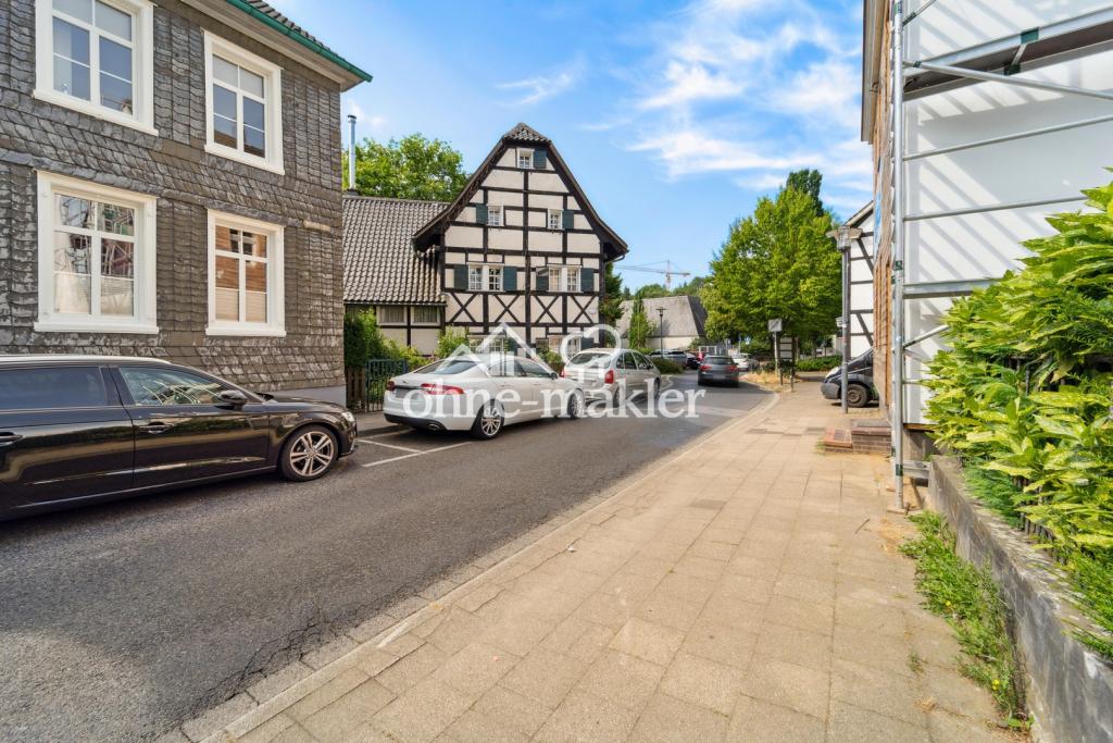Straße vor dem Haus