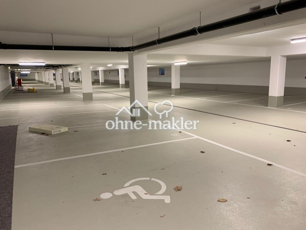 Tiefgarage mit Stellplatz