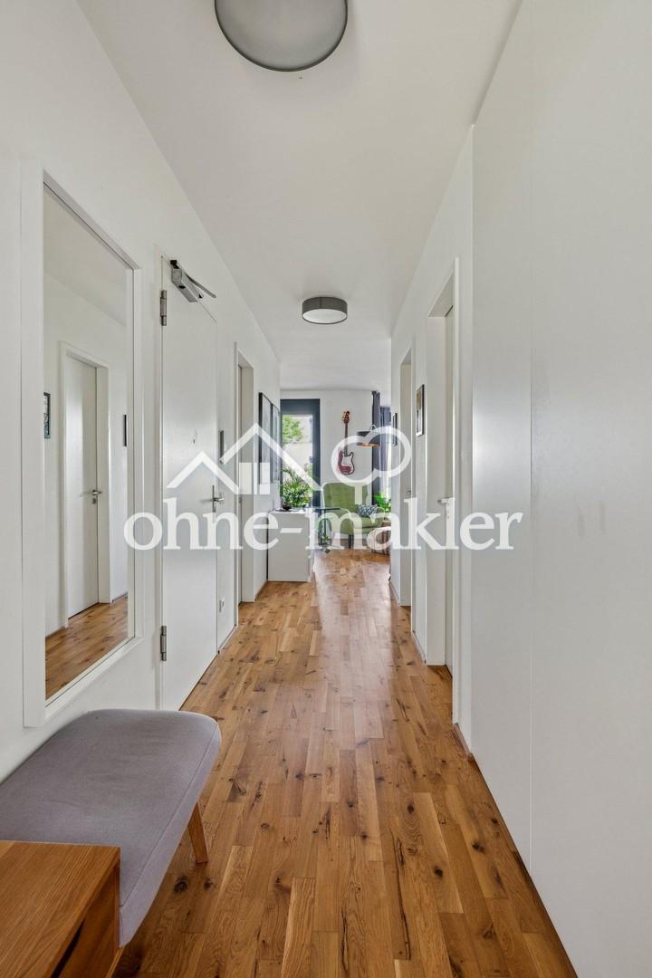 Flurbereich samt Einbauschrank