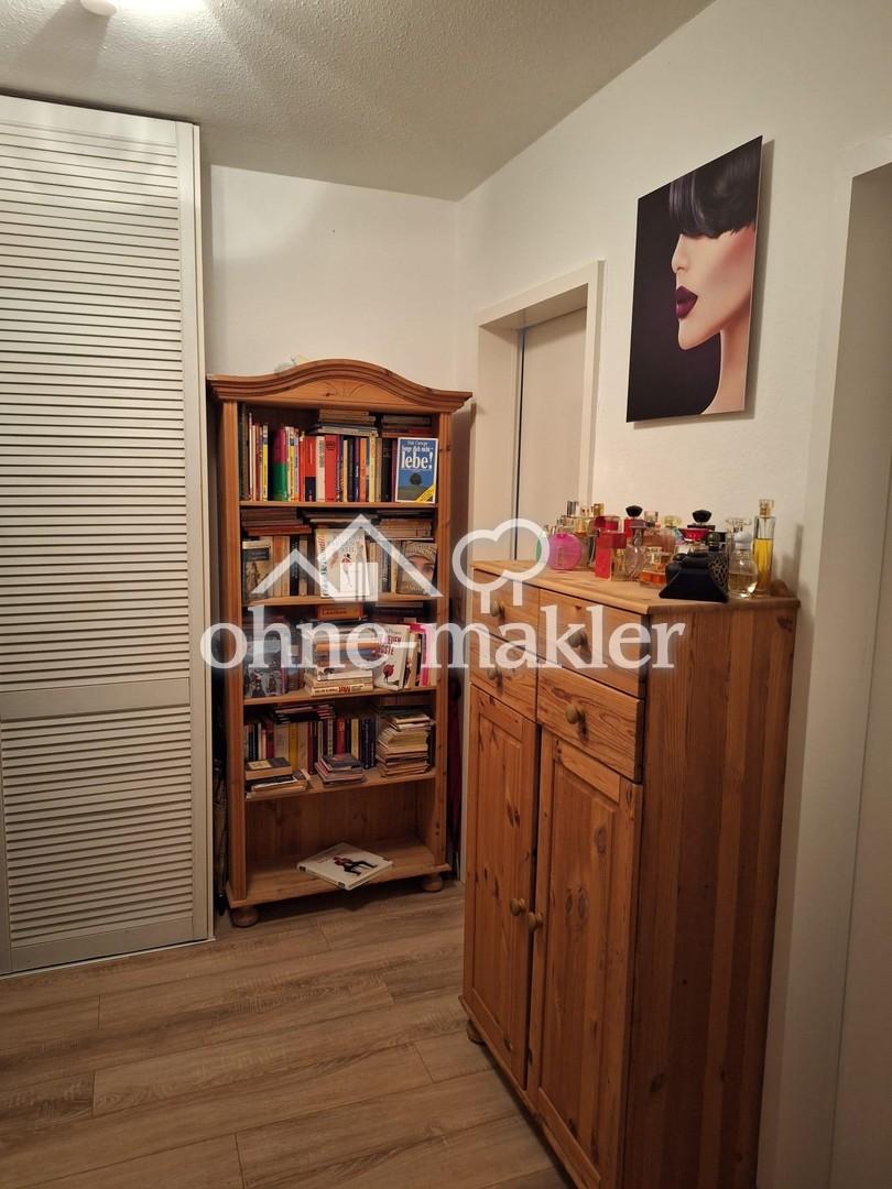 Flur mit Einbauschrank