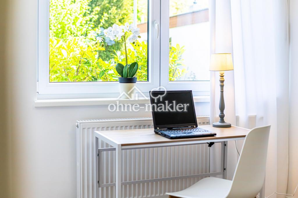 Büro EG