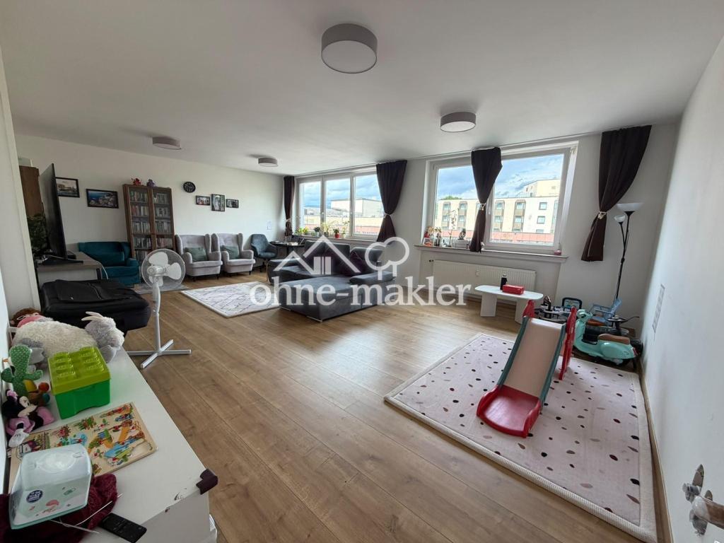 Bad Homburg Louisenstraße: schöne 4 ZKB und Balkon, saniert - Photo 1