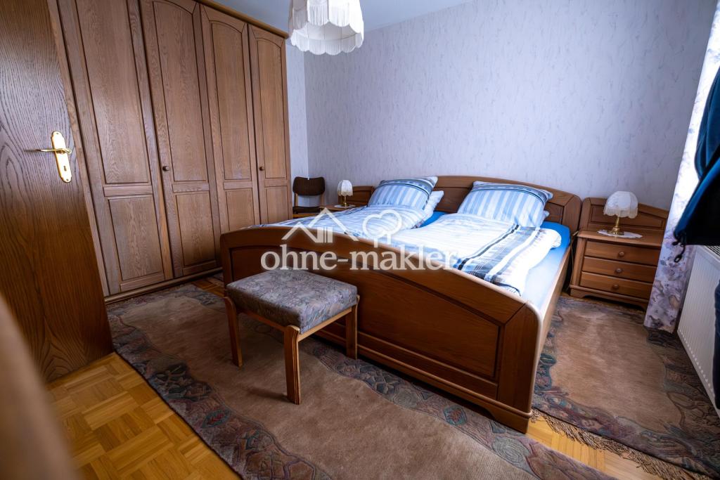 Schlafzimmer unten