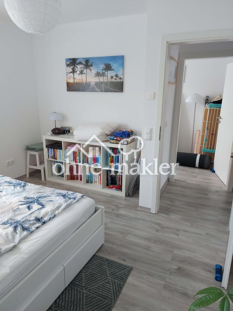 Neuwertige 3 Zi-Wohnung, Fußbodenheizung, Einbauküche, Balkon, Videosprechanlage, Provisionsfrei - Photo 4