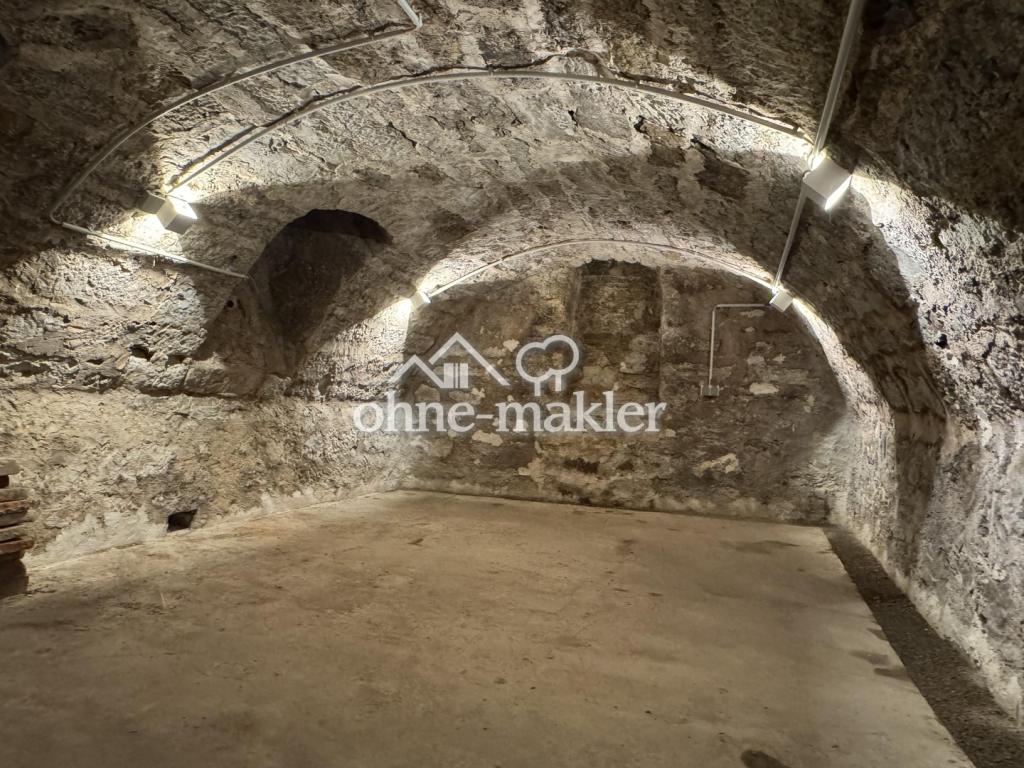 Gewölbe / Weinkeller