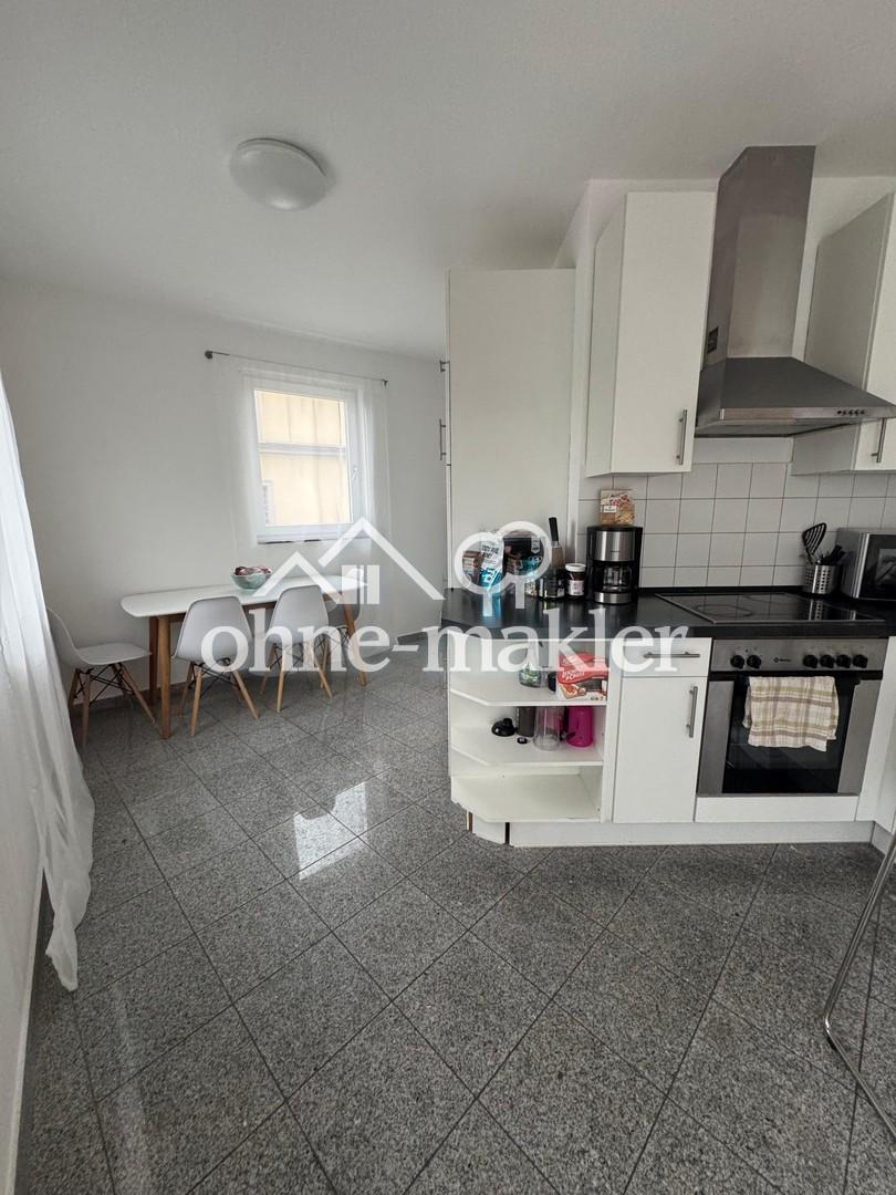 Charming apartment in beautiful location with French windows - Foto 5