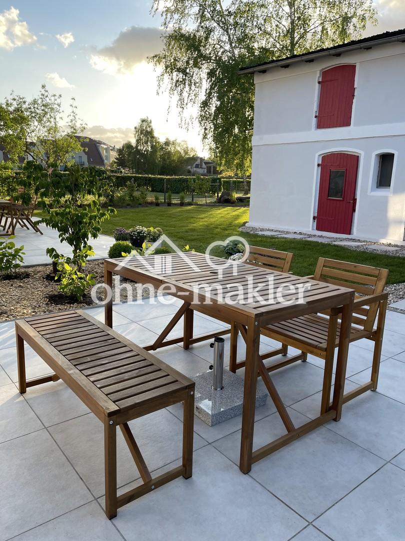 Ansicht Terrasse mit Garten