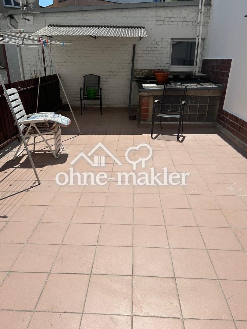 großer Balkon