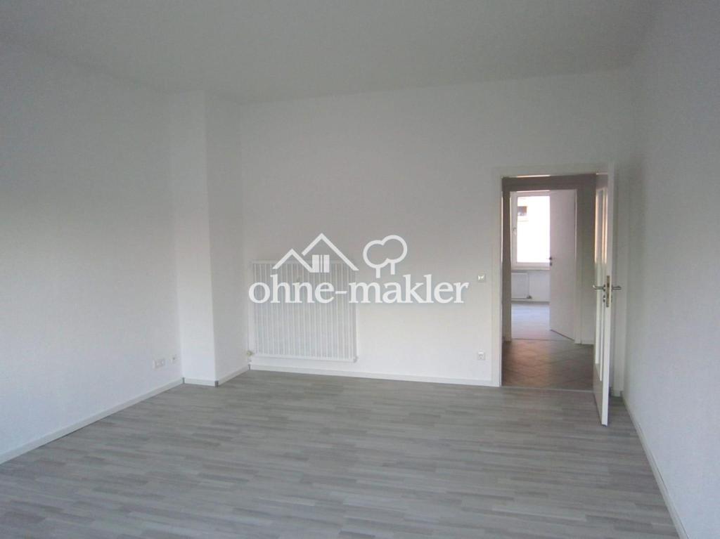 Wohnzimmer 2/2