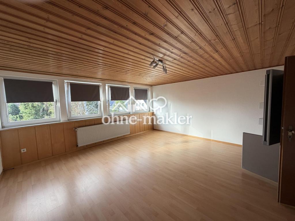 2 Zimmer Dachgeschoss Wohnung, Gartenbenutzung , riesiger Keller, zentral gelegen - Foto 2