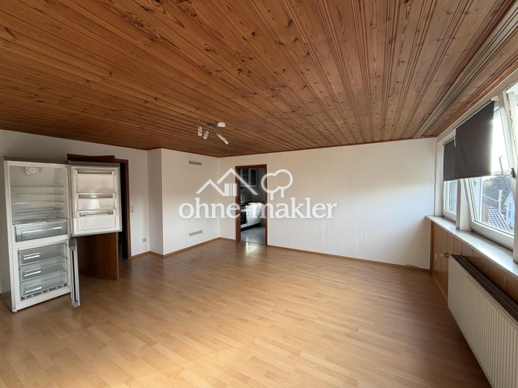 2 Zimmer Dachgeschoss Wohnung, Gartenbenutzung , riesiger Keller, zentral gelegen - Foto 3
