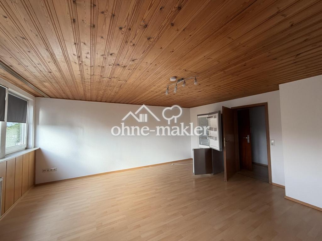 2 Zimmer Dachgeschoss Wohnung, Gartenbenutzung , riesiger Keller, zentral gelegen - Foto 1