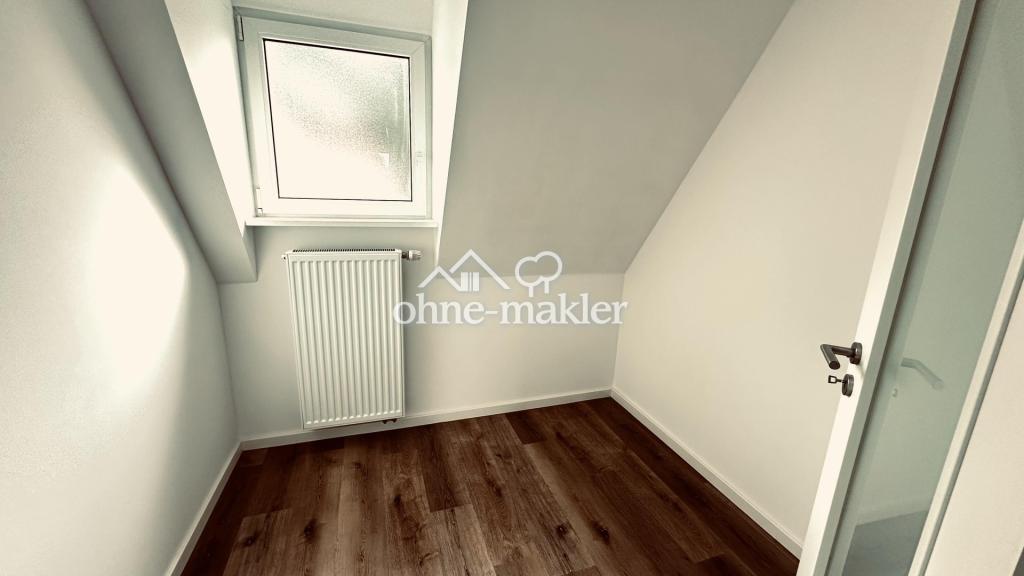 Büro/Ankleide OG