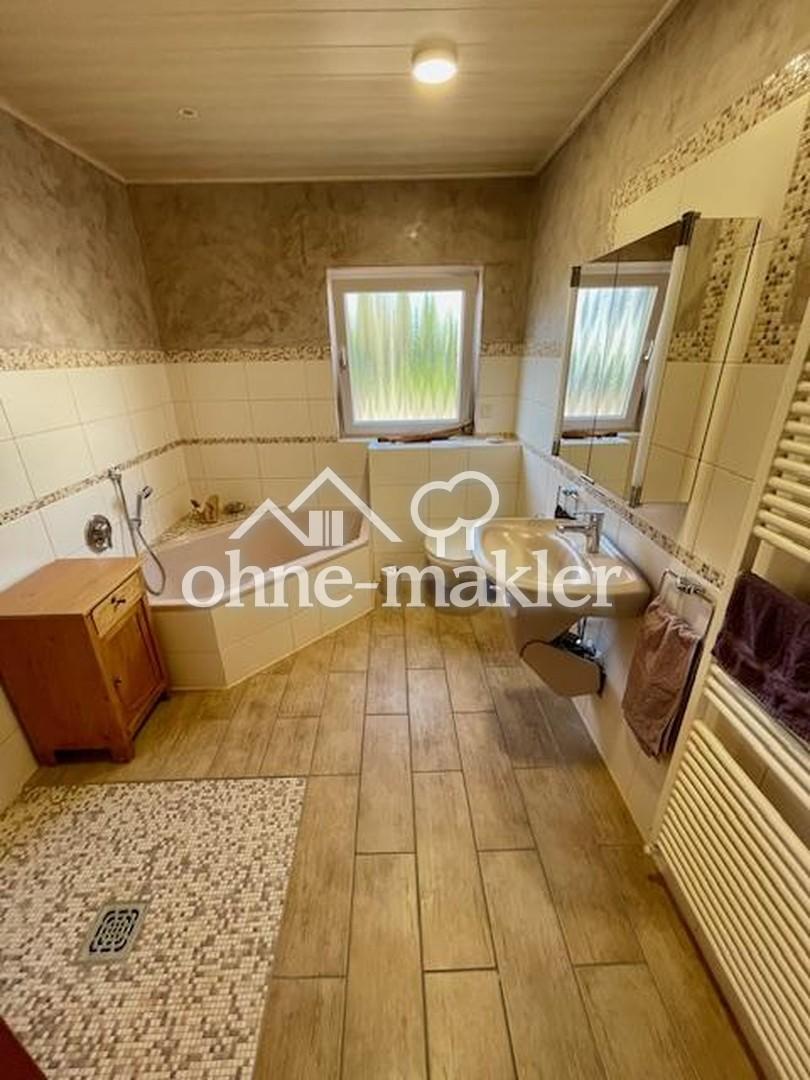 Badezimmer EG