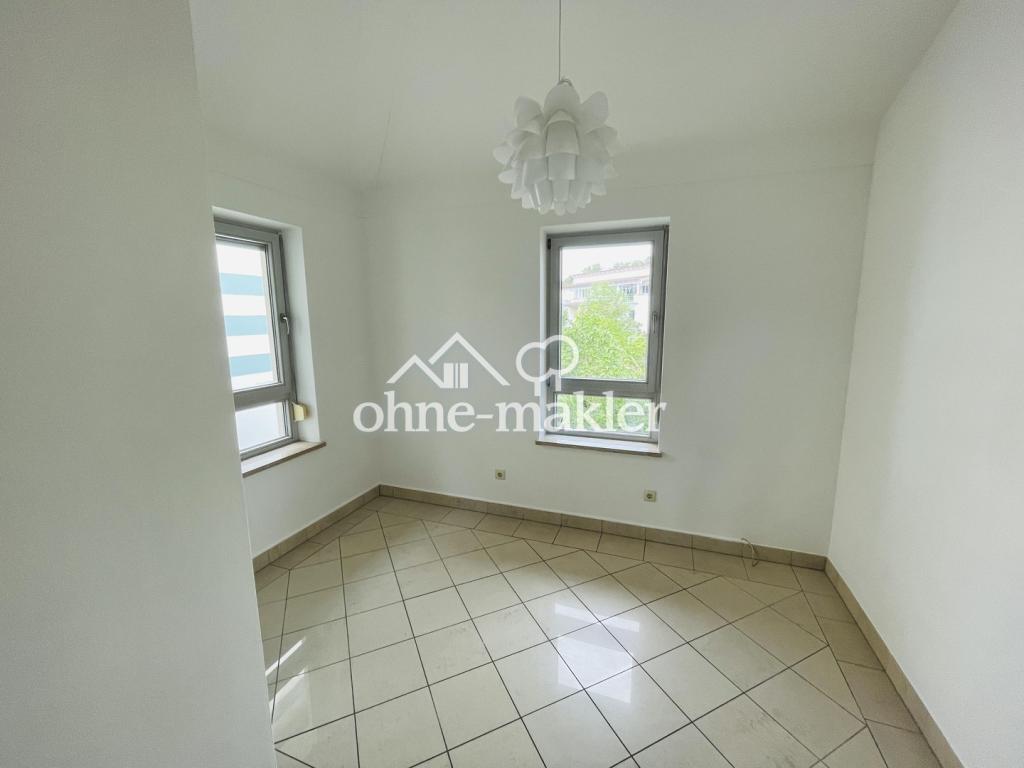 Büro/Kinderzimmer