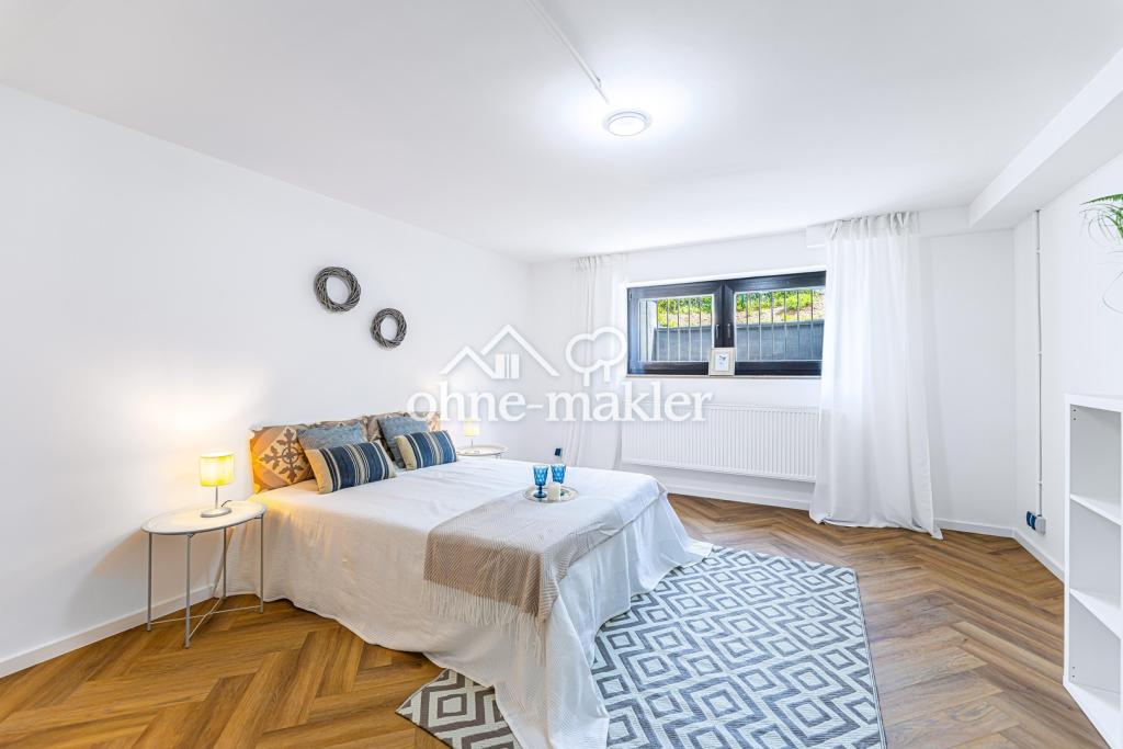 Schlafzimmer UG