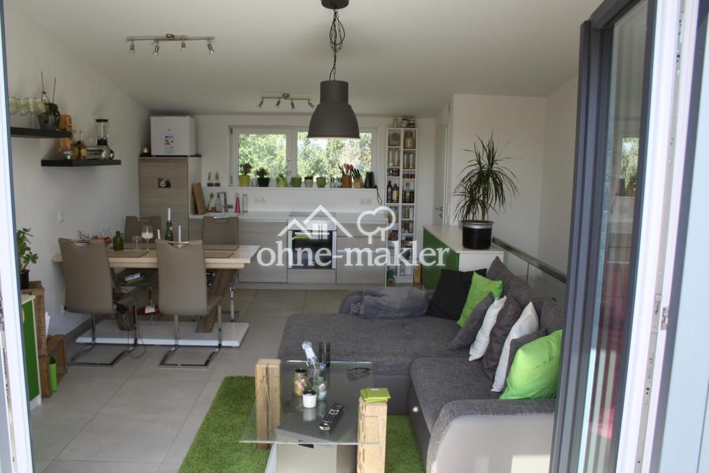 Blick ins Wohnzimmer