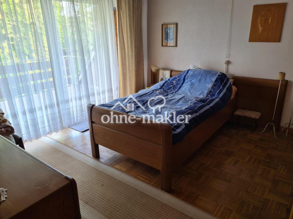 Schlafzimmer mit Balkon