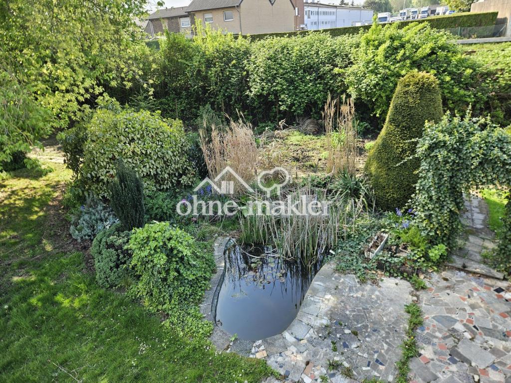 Gartenansicht vom Balkon