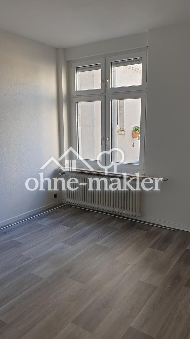 Vorderhaus EG Schlafzimmer