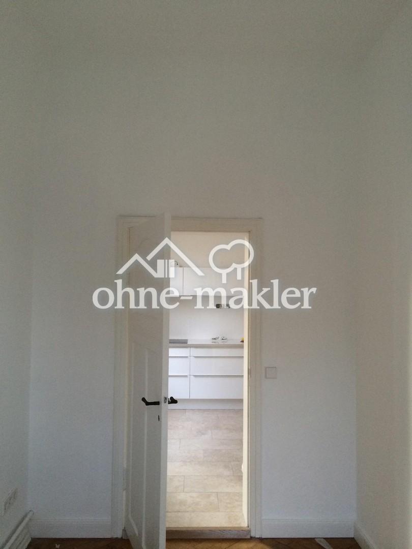 Zimmer von der Küche