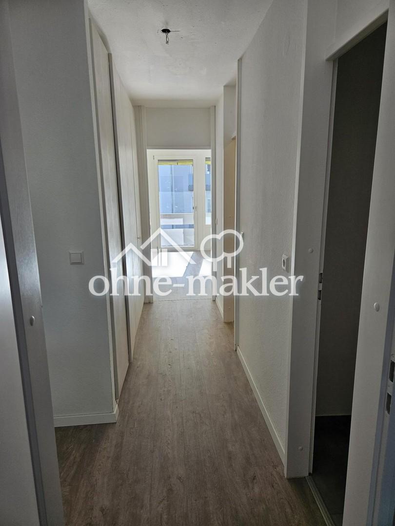 Flur mit Einbauschrank