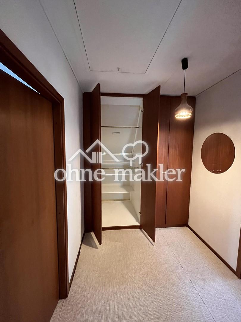 Einbauschrank im Flur OG