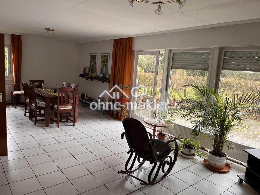 Wohnzimmer (EG)