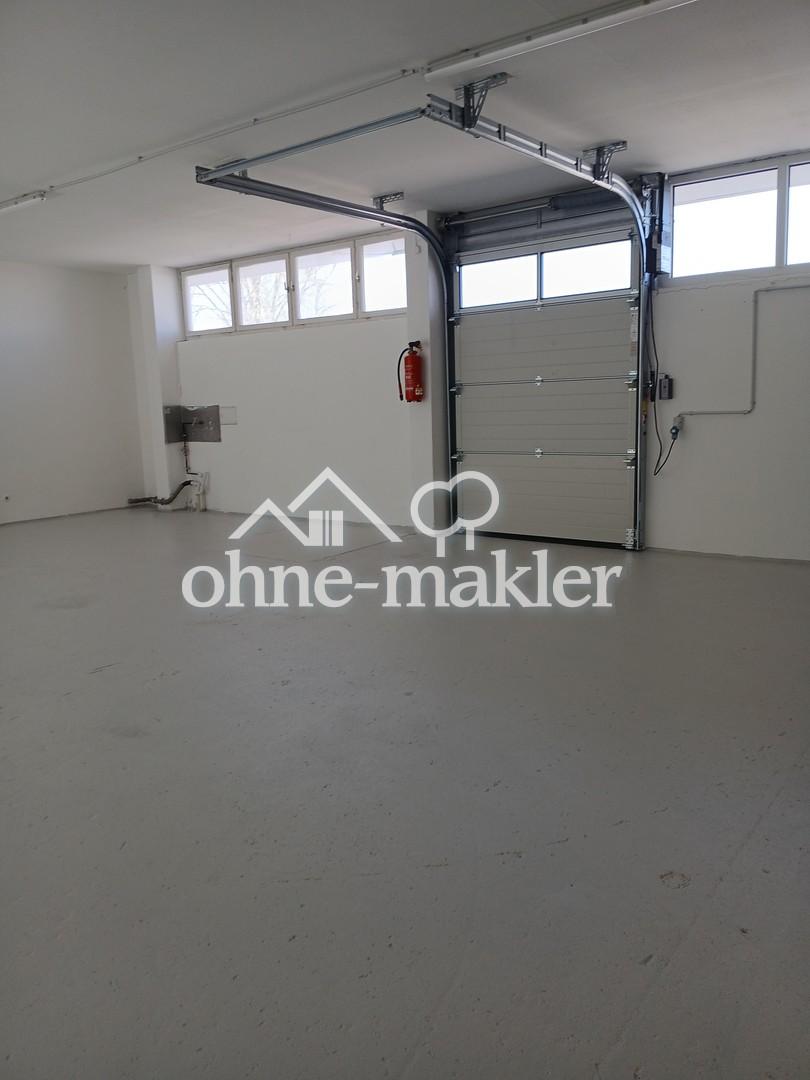 Lagerhalle mit Rampe