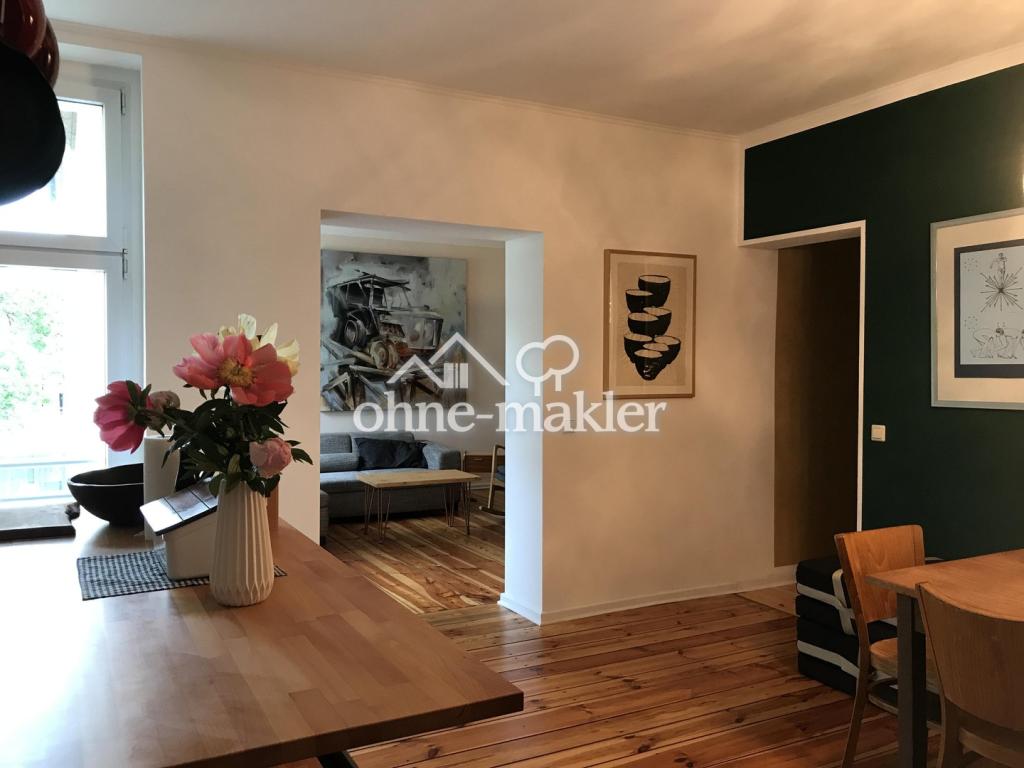 Küchenblick auf Wohnzimmer