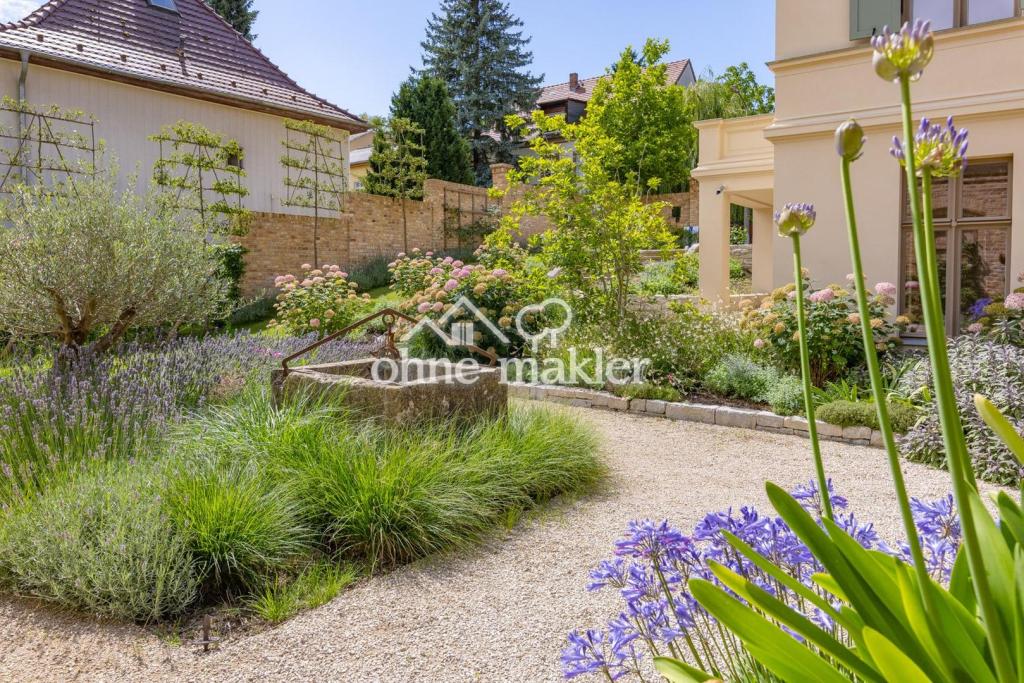 Gartenimpressionen