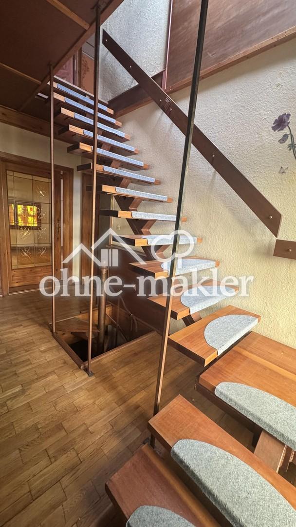 Eingangsbereich mit Treppe