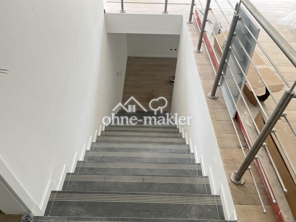 EG - Treppe zum Hobbyraum