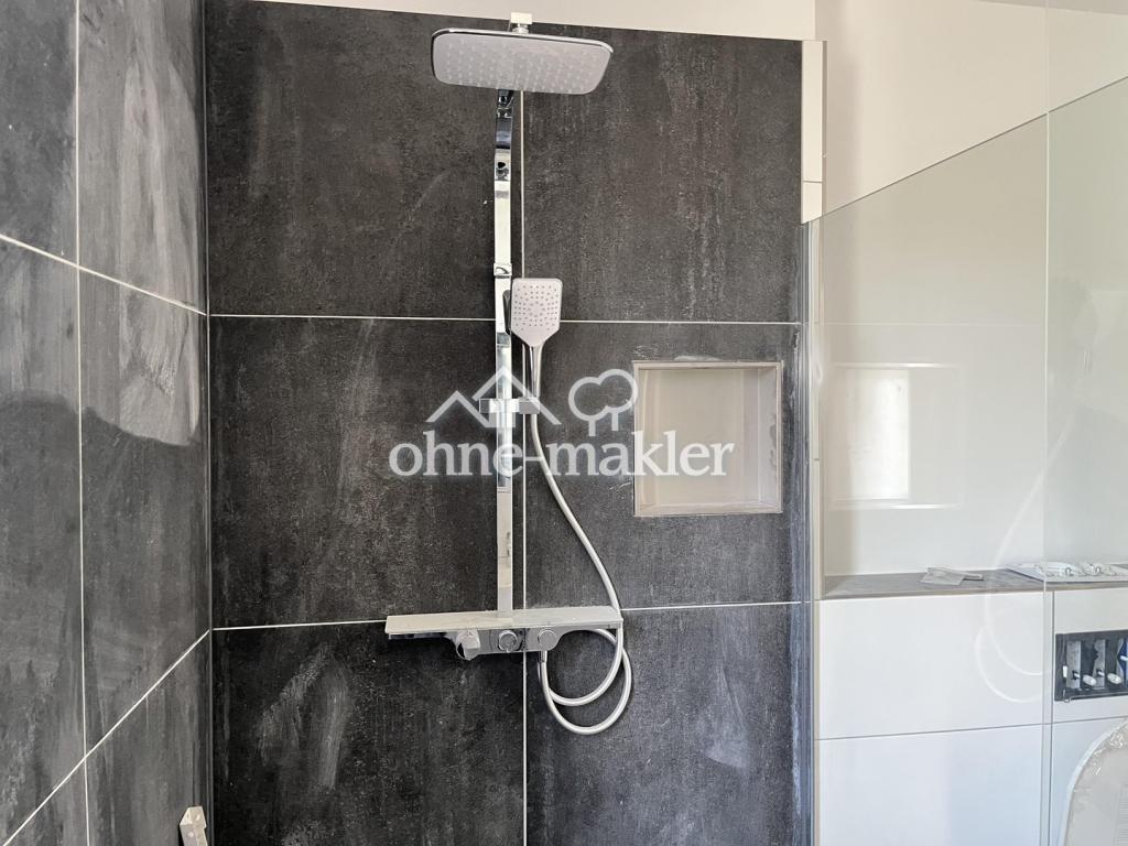 EG / 1. OG - Badezimmer