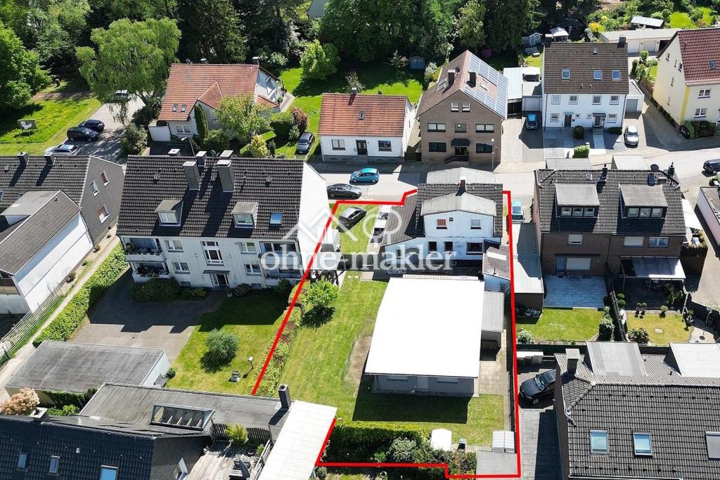 Zweifamilienhaus + Bungalow