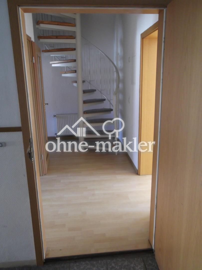 2. OG li Blick in die Wohnung