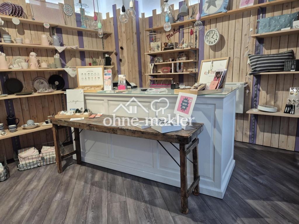 verfügbarer Tresentisch