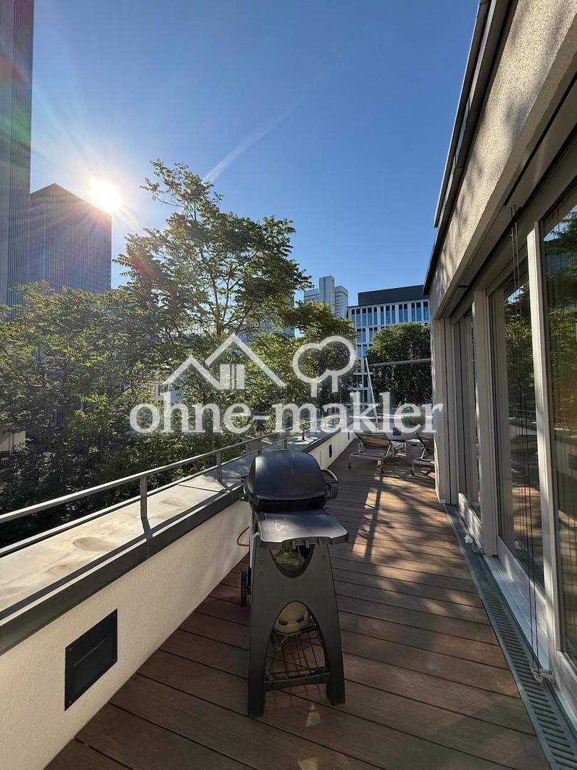 Dachterrasse seitlich