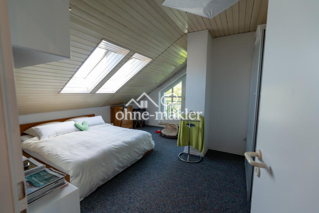 Schlafzimmer 4