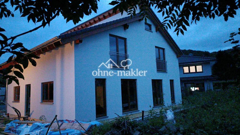 Lichtdurchflutetes Galerie-Wohnen im ruhigen Innenhof – Niedrigenergiehaus mit Wärmepumpe in Hennef - Foto 5
